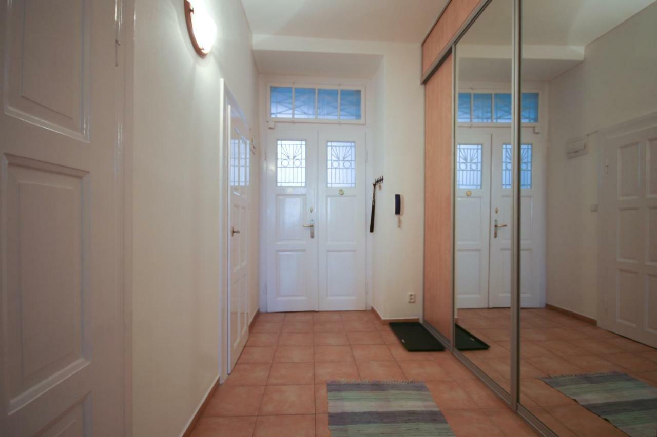 Apartman Mrakodrap Plzen Exterior photo