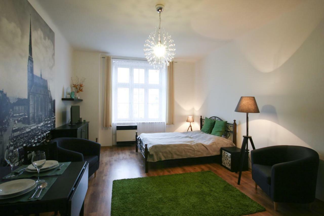 Apartman Mrakodrap Plzen Exterior photo